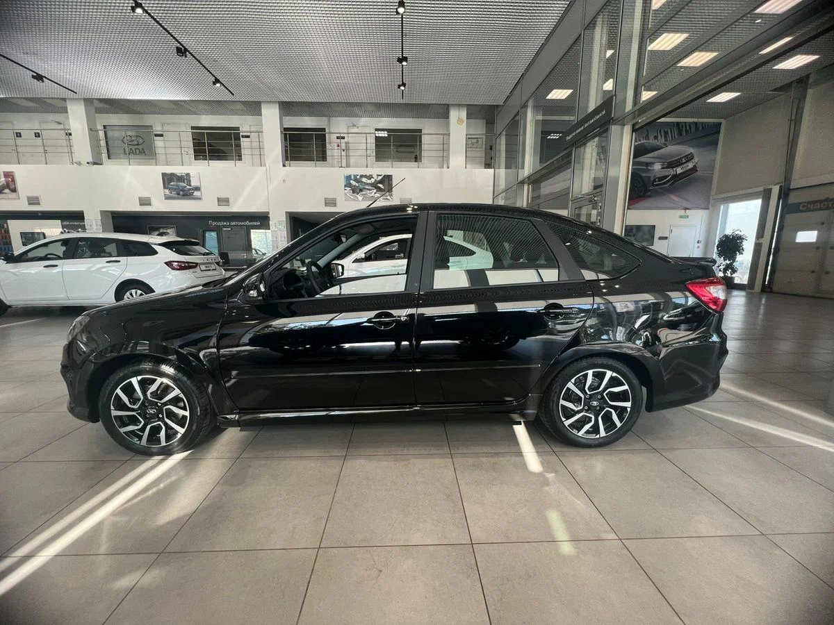 Lada Granta Sportline Лифтбек в Ставрополе - фото №2